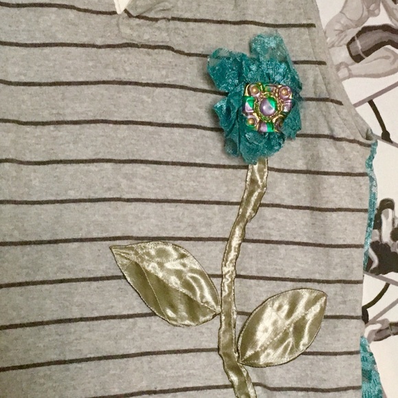 Unique Tank - Picture 4 of 5